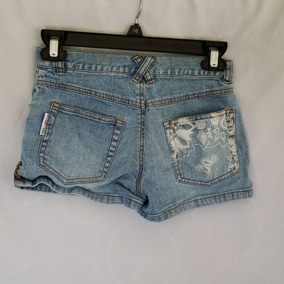 Girls size 7 Mary-Kate & Ashley shorts light denim - Picture 3 of 3